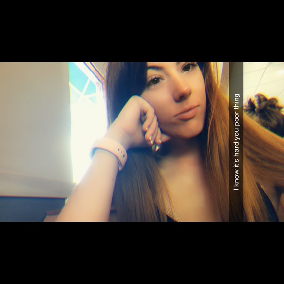 Meet your Posher, Taylor - Picture 7 of 8